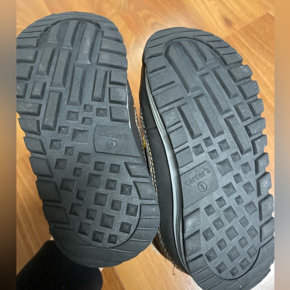 Carter’s winter boots - Picture 3 of 4